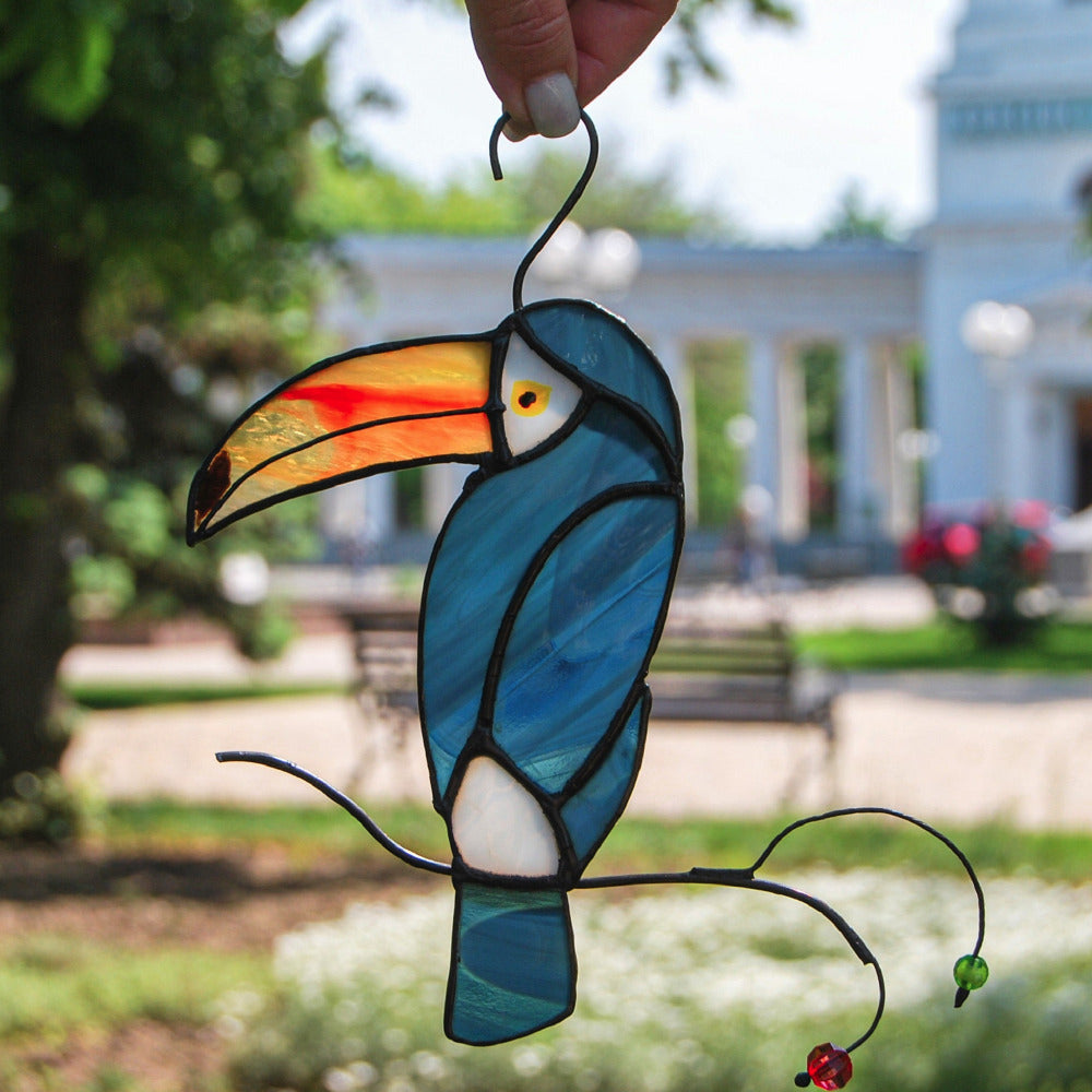 Toucan stained glass – Play The Glass